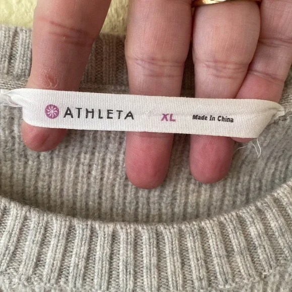 Athleta Gray Women's Sweater - Picture 2 of 5